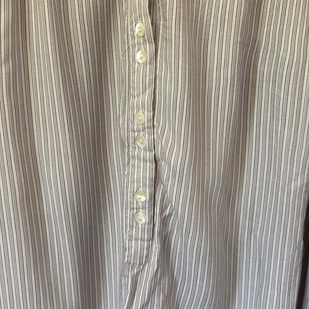 Sundance Marianna Stripe Top Large Gray White Henley Smocked Ruffle Button Up - Picture 8 of 11
